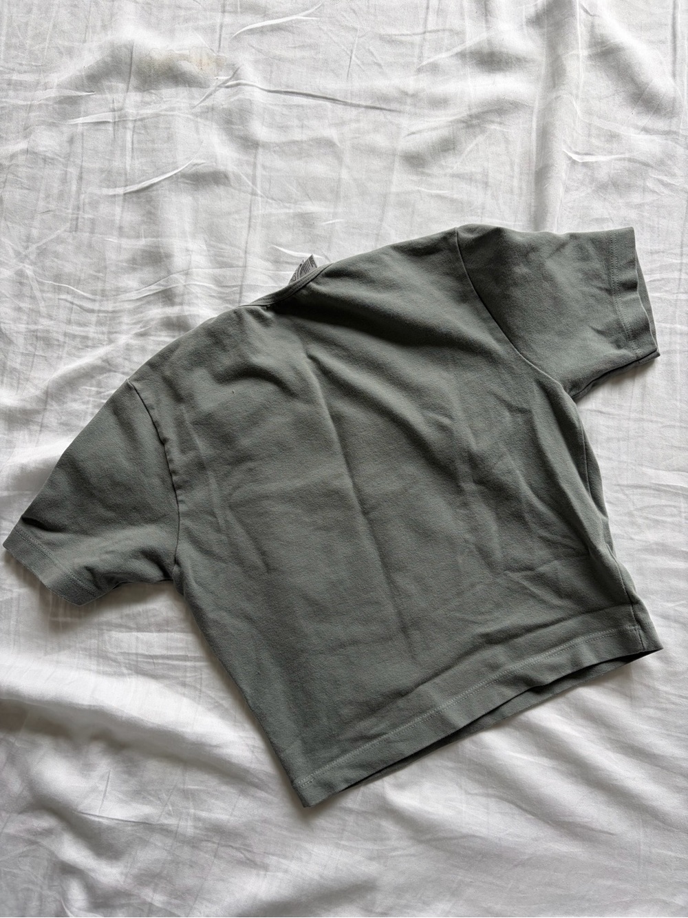 Los Angeles Apparel Short-Sleeve cropped Crewneck Top in greyish green - Picture 2 of 2